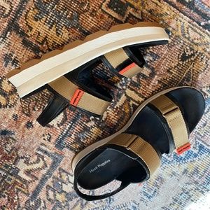 Hush Puppies Andi Slingback Sandal Size 9